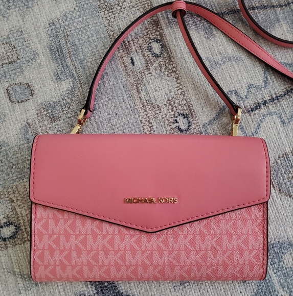 Michael Kors Pink Signature Coated Canvas and Leather Envelope Flap Clutch - Picture 15 of 16